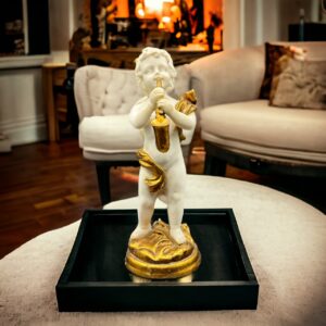 Très rare statuette d'un ange sculpté à la main dans de la pierre marbrière et avec de jolies dorures - Collection - Déco