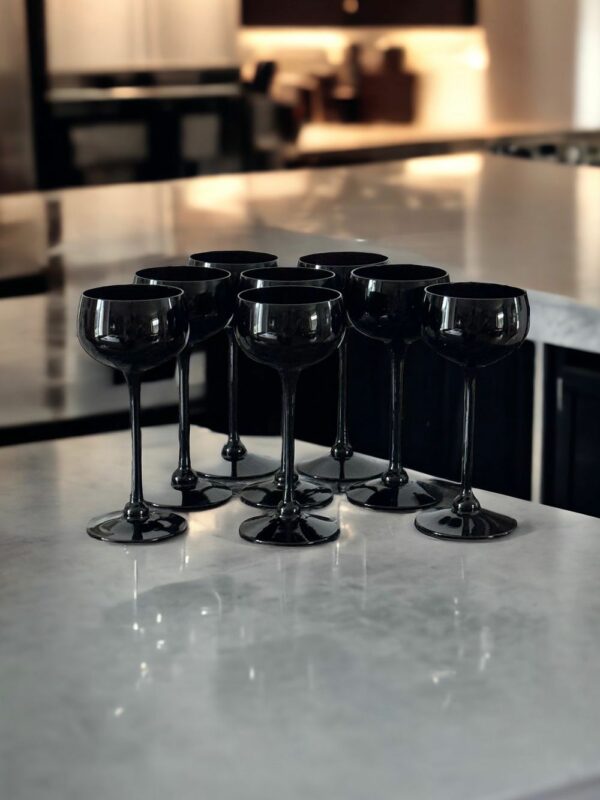 Joli lot de 8 verres à apéro en Cristal Noir - très rares - Introuvables - Vintage