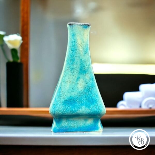 Vase soliflor vintage fait à la main en céramique turquoise avec décor organique, années 1960