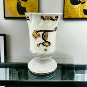 Magnifique vase Royal Tara - Book Of Kells Design
