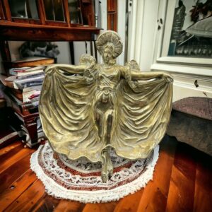 Cendrier Art nouveau Art décoration femme bras ouvert en laiton bronze doré ancien