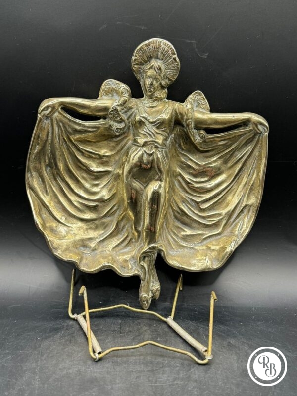 Cendrier Art nouveau Art décoration femme bras ouvert en laiton bronze doré ancien