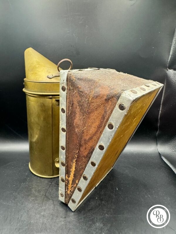 Ancien Enfumoir d'Apiculteur, en laiton – Image 4