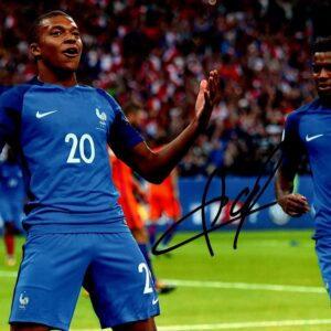 Autographe Kylian Mbappé 15x20