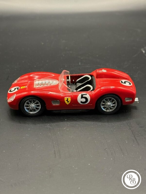 RETRO_BROC_Brumm_1960_pedro_rodriguez_ferrari