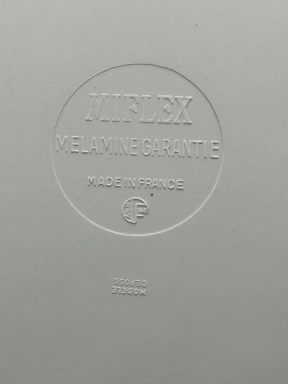 RETRO_BROC_Plat_Vintage