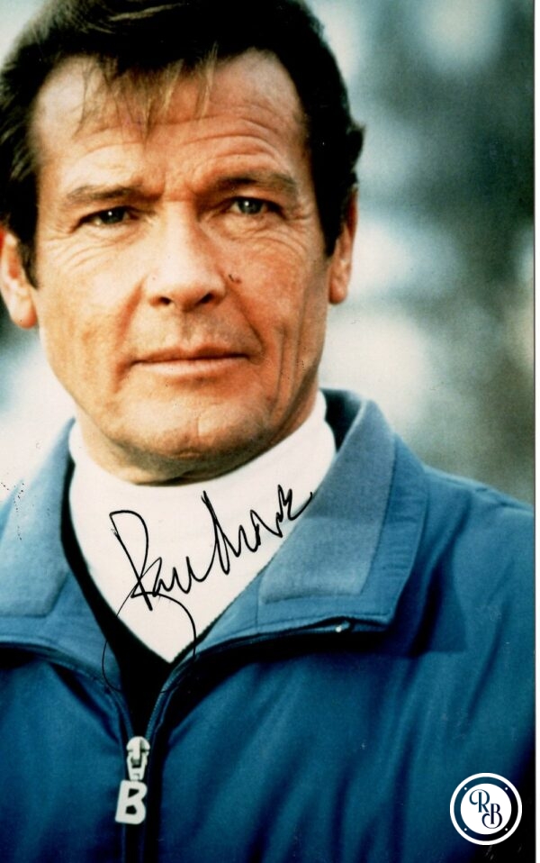 Autographe Roger Moore 9,5x14,5