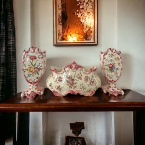 Garniture de cheminée/Jardinière et deux pots en faïence émaillée – De la Maison Longchamps - Terre de Fer