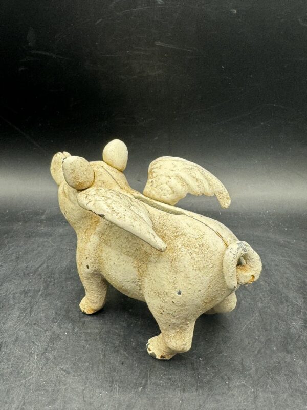 Rare - Tirelire ancienne en Fonte de commerce de boucherie/Charcuterie - Cochon ailé - vers 1930 - Collection – Image 3