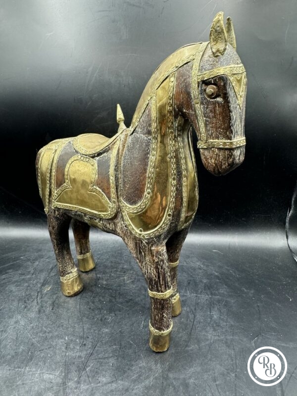 Figurine de Cheval en bois avec décorations et dorures corporelles en laiton. Sculpture Orientale datant des années 1950/60 - Collection - Décoration – Image 6