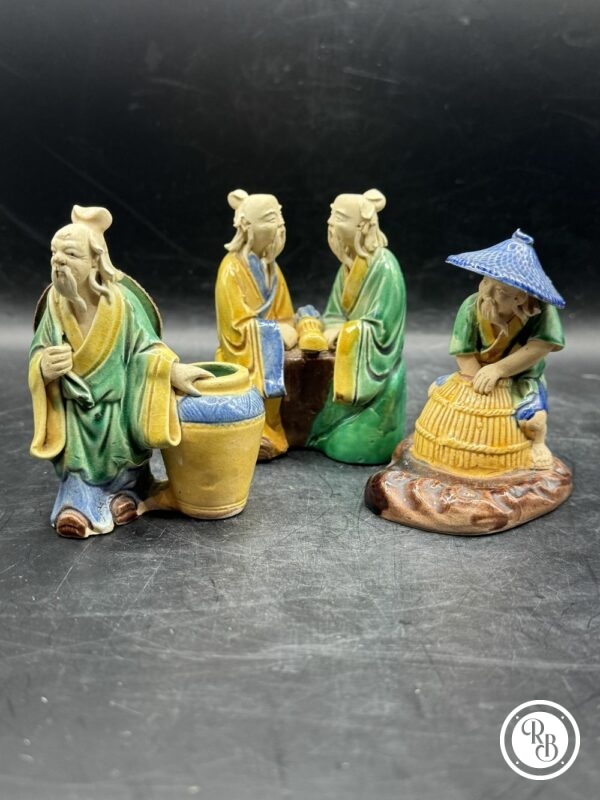 Lot de trois miniatures en terre cuite peintes à la main provenant de Chine et datées du Milieu du XXème - Collection