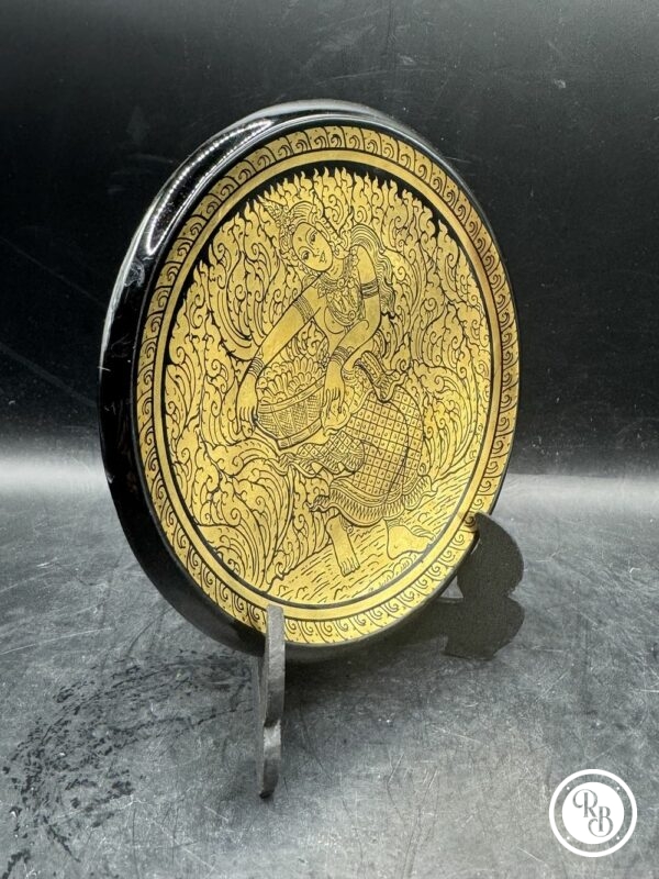 Rare petite Assiette thaïlandaise en Laque noire - Dorée et peinte à la main - Décoration - Collection - Image 4