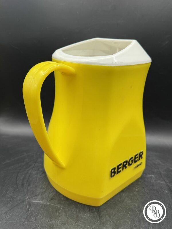 Ancien Pichet en plastique jaune et blanc des années 70 et de la marque Berger anisette - Pastis - Double inscription - Décoration Café/Bistrot/Bar - Vintage – Image 2