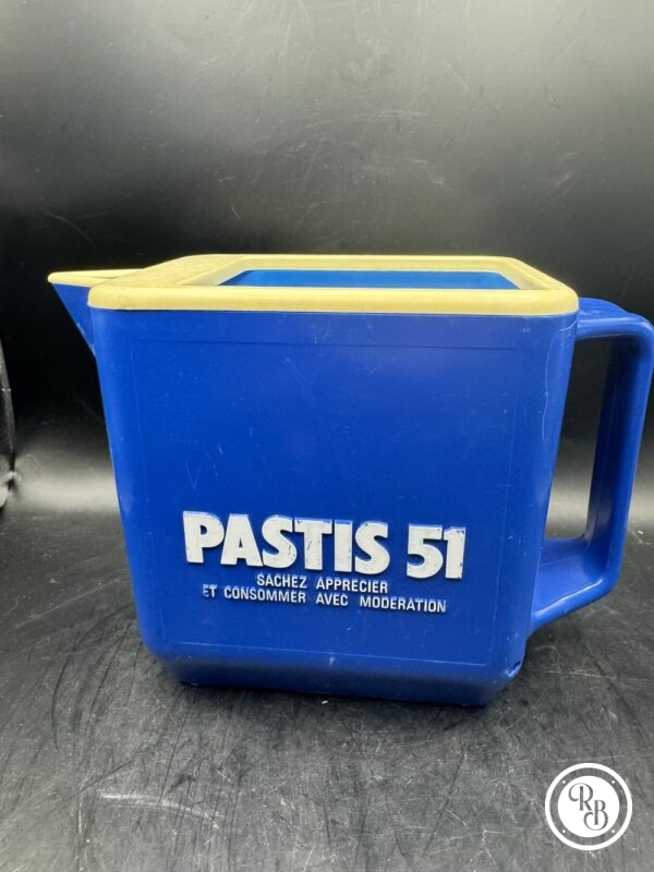 Ancien Pichet en plastique bleu et blanc des années 70 et de la marque Pastis 51 - Double inscription - Décoration Café/Bistrot/Bar - Vintage – Image 3