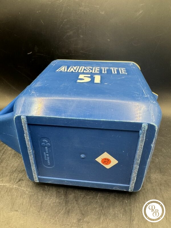 Ancien Pichet en plastique bleu et blanc des années 70 et de la marque Anisette 51 - Double inscription - Décoration Café/Bistrot/Bar - Vintage – Image 4
