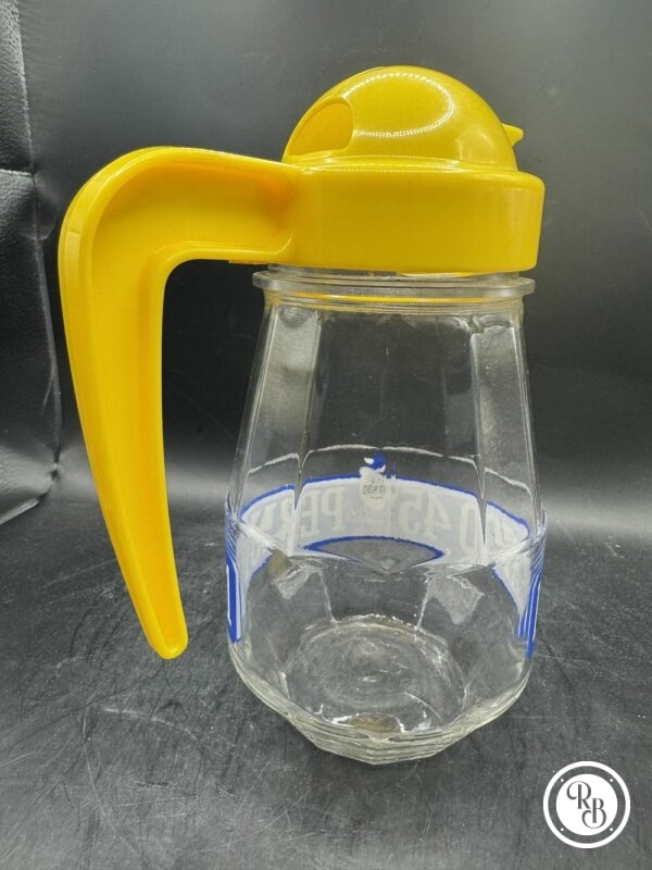 Ancien Pichet haut en verre et en plastique jaune des années 60/70 de la marque Pernod 45 - Pernod 51 - Anisette - Décoration Café/Bistrot/Bar - Vintage – Image 4