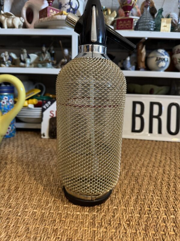 Rare et Magnifique Bouteille/Siphon à eau de Seltz des années 70 - tchèque Merkuria - En verre et mailles métalliques - Collection - Déco bar - Bistrot - Café - Vintage – Image 3