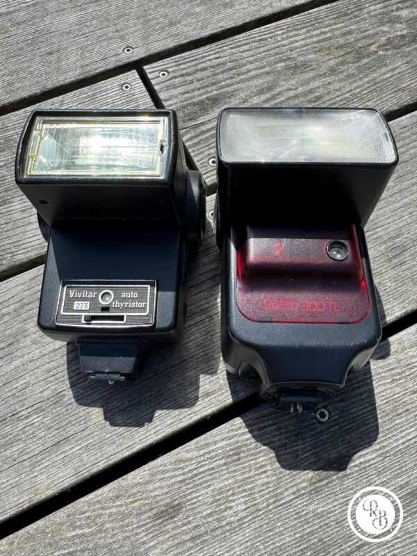 Lot - Duo Flashs Vivitar et Canon 300 TL - Pour Appareil photo Argentique