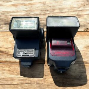 Lot - Duo Flashs Vivitar et Canon 300 TL - Pour Appareil photo Argentique