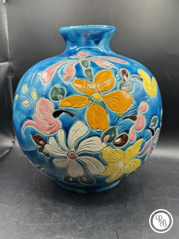 Ancien et rare grand pot en céramique à décor polychrome - Vallauris - A. Maunier - 1986 - Décor floral à dominante bleu turquoise jaune et blanc - Estampillé et signé deux fois - Décoration - Collection – Image 4
