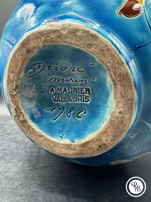 Ancien et rare grand pot en céramique à décor polychrome - Vallauris - A. Maunier - 1986 - Décor floral à dominante bleu turquoise jaune et blanc - Estampillé et signé deux fois - Décoration - Collection – Image 7