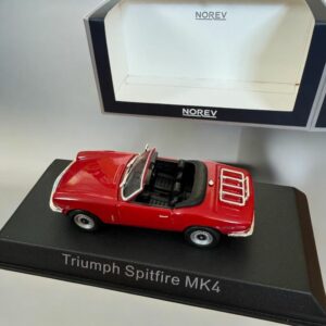 Rare - Introuvable - Norev - Triumph Spitfire mk IV Spider 1972 - 1/43 - Rouge - métal - Avec sa boite jamais ouverte
