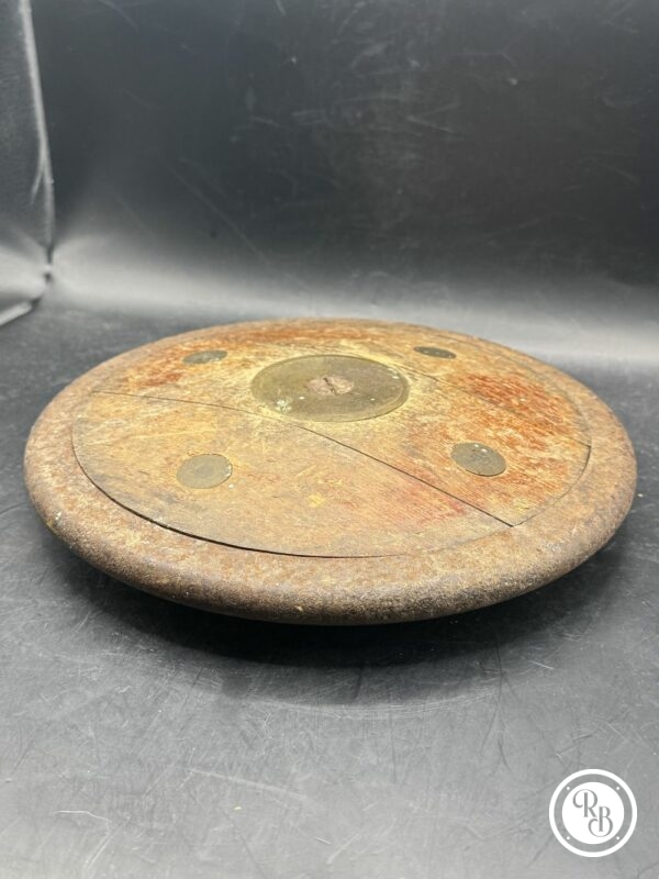 Rare ancien Disque à lancer en bois et métal - Circa 1930 - Discobole - Inscription centrale : Nation - Jeux Olympiques - Athlétisme - Collection - Décoration – Image 5