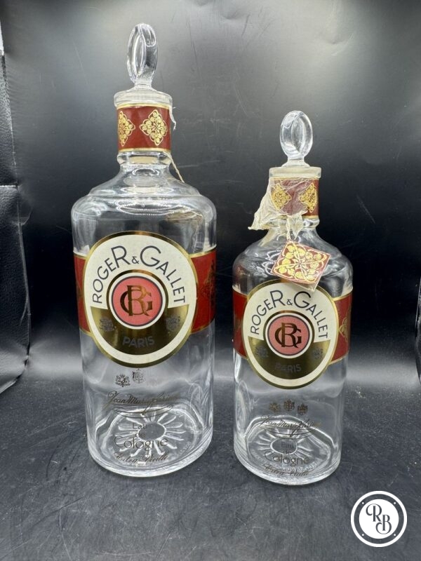 Lot de deux anciennes bouteilles de Parfum - Flacons Vintage en verre de Jean Marie Farinay - Eau de Cologne extra vieille - Roger et Gallet - Fabrication française - Collection - Décoration – Image 3