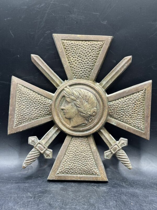 Rare et imposante Croix de Guerre en Bronze (15x15cm - pas médaille) - Stèle - Décoration - Collection - France - Allemagne - 1914/1918-1939/1945 – Image 2