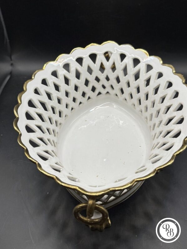 Magnifique et rare grande coupe / panier / corbeille de fruits en faïence émaillée blanche et dorure à la main d'Émile Tessier - Vers 1950 - Collection - Décoration – Image 7