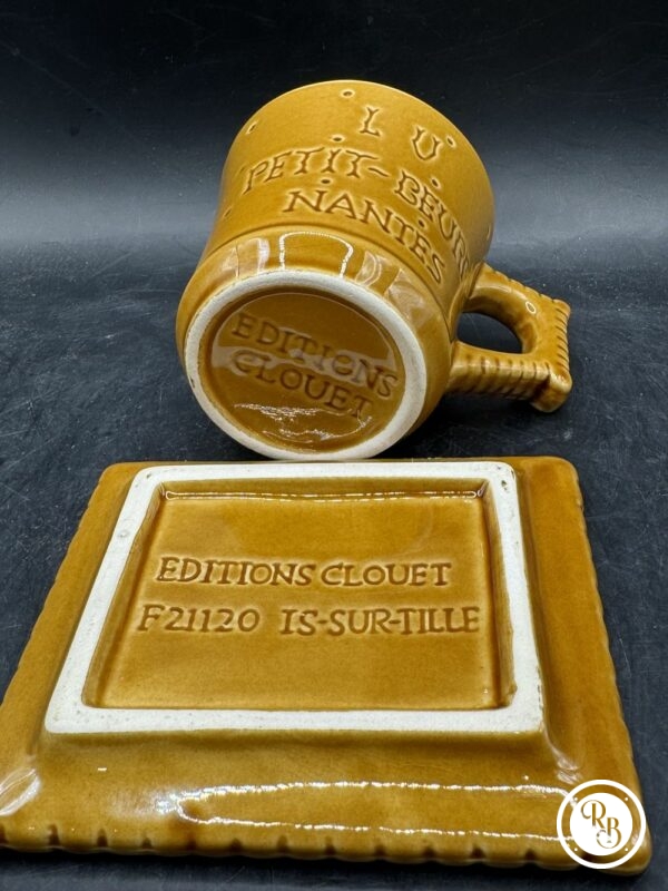 Rare tasse à café avec sa sous tasse à l'effigie du fameux biscuit "petit-beurre" de lu (lefèvre-utile) - Mention de l'éditeur "Editions Clouet" sous la tasse et la sous tasse – Image 4