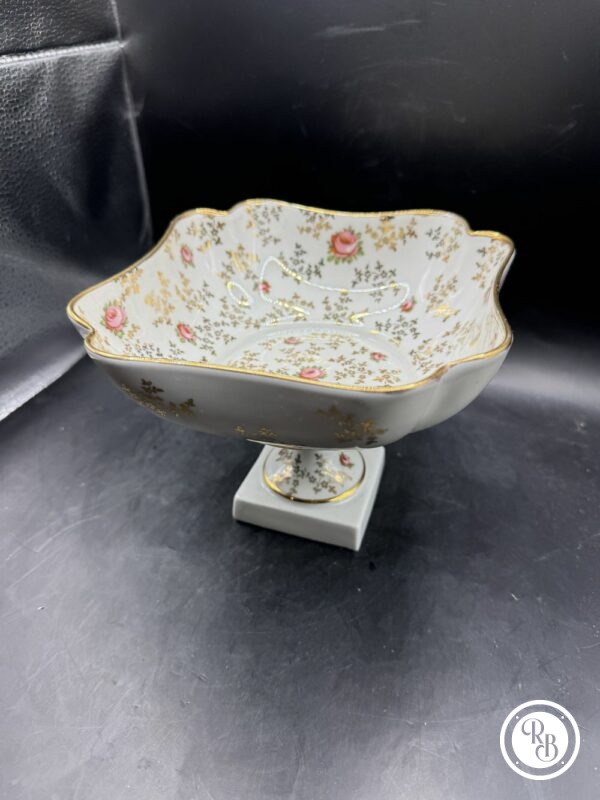 Rare et ancienne coupe à fruits en Porcelaine de Limoges - France - Joli décor foral avec des Roses et ses liserés dorés à la main - Collection - Décoration – Image 5