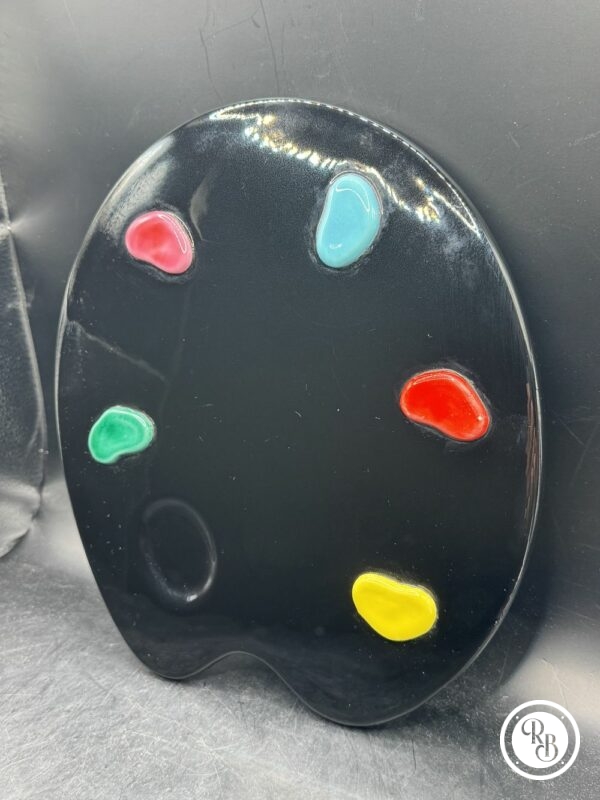 Unique plateau en forme de palette de peinture - Vallauris - Des années 1960 - Noir bleu vert rouge rose et jaune - Collection - Décoration – Image 5