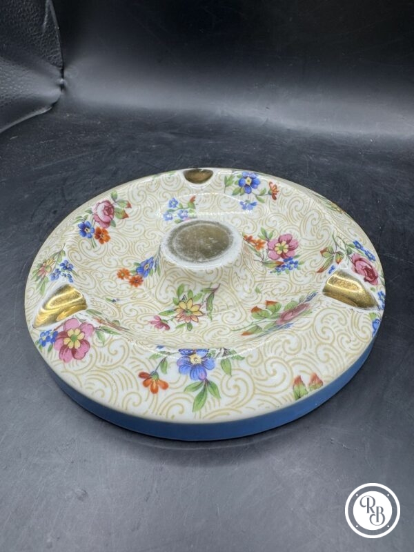 Ancien Cendrier de la maison Paul Lanternier - Porcelaine de Limoges - France - Joli décor floral et dorure - Vers 1950 - Collection - Décoration – Image 4