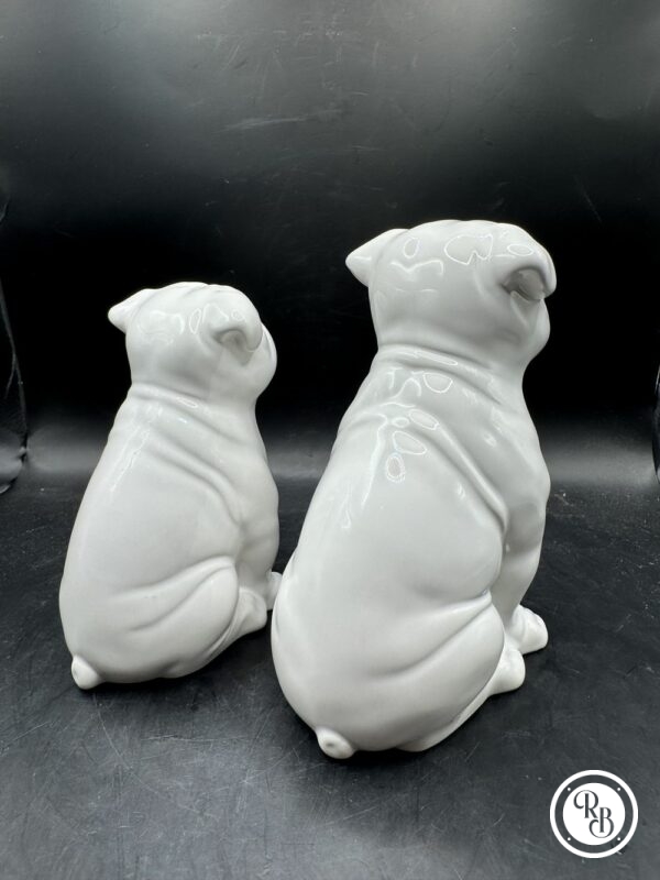 Ensemble/Lot de 2 Statuettes de chien en céramique blanche - Bouledogue/Carlin - Collection - Décoration – Image 6