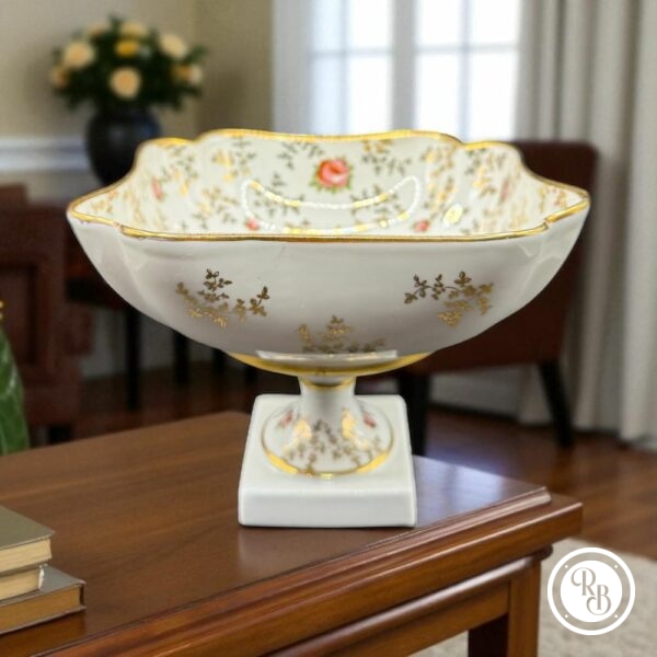 Rare et ancienne coupe à fruits en Porcelaine de Limoges - France - Joli décor foral avec des Roses et son liseré doré à la main - Collection - Décoration