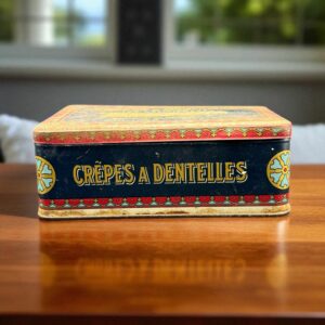 Ancienne boite publicitaire en métal/tôle lithographiée - Crêpes en dentelles "Les délicieuses" Quimper - Déco - Collection