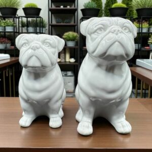 Ensemble/Lot de 2 Statuettes de chien en céramique blanche - Bouledogue/Carlin - Collection - Décoration