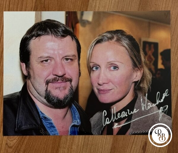 Dédicace - Autographe - Belle photo signée au feutre par Catherine Marchal - Format 15x20 - 36 Quai des Orfèvres