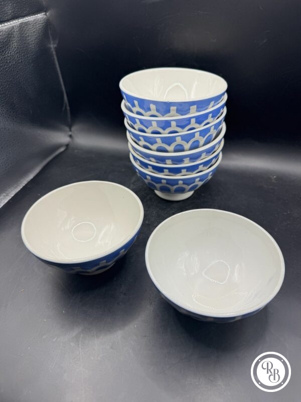 Lot de 8 petits bols à godons (à facettes) - Ensemble ancien - Café au Lait - En céramique blanche et bleue - Décoration - Collection - Style Digoin – Image 4