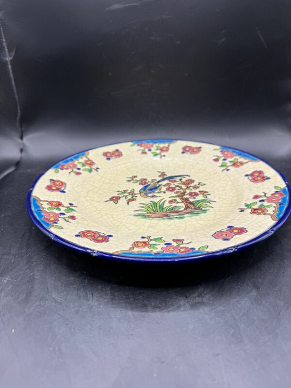 Unique Assiette "Longwy" - Emaux Polychromes Décor Oiseaux - Milieu du 20ème - Réhaut à la main - Beige et bleu - Signée et estampillée - Collection - Décoration – Image 5