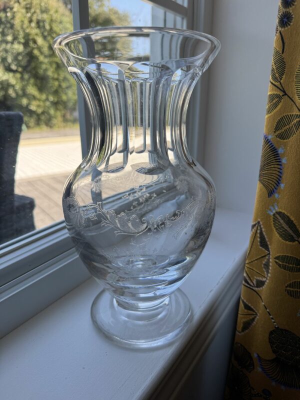 Rare - Vase en Cristal transparent - Cristallerie de Saint Louis - modèle Massenet - Décor gravé - Estampillé - Décoration - Collection – Image 5
