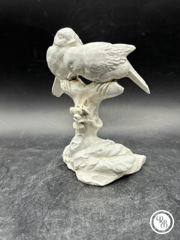 Rare petite statuette duo d'oiseaux en porcelaine - Début 20ème - Mésanges - Pinsons - Moineaux - Capodimonte - Made in Italie - Estampillée - Collection - Décoration – Image 2