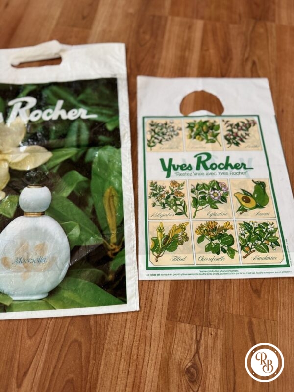Rare lot d'anciens sacs en plastique (4) des années 80' - Yves Rocher - Plantes - Magnolia - blanc logo rouge et vert - Vintage - Collection - Décoration – Image 5