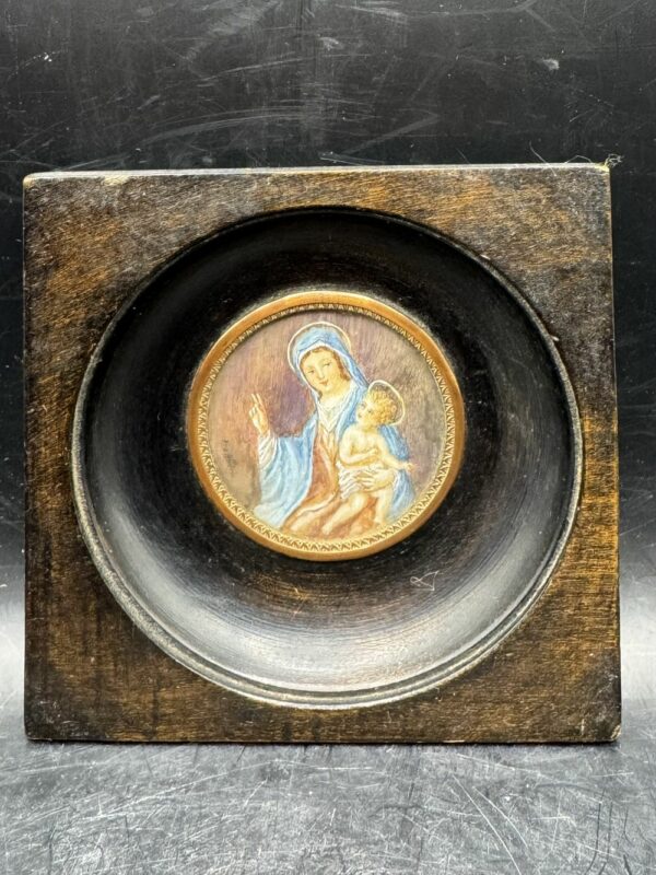 Ancien Portrait - Miniature "la Vierge et l'enfant" en médaillon peint à la main - 19ème - Signé - Cadre en bois - Collection - Décoration – Image 2