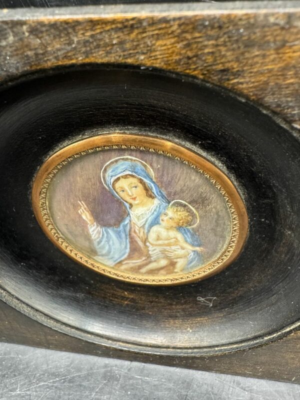 Ancien Portrait - Miniature "la Vierge et l'enfant" en médaillon peint à la main - 19ème - Signé - Cadre en bois - Collection - Décoration – Image 3