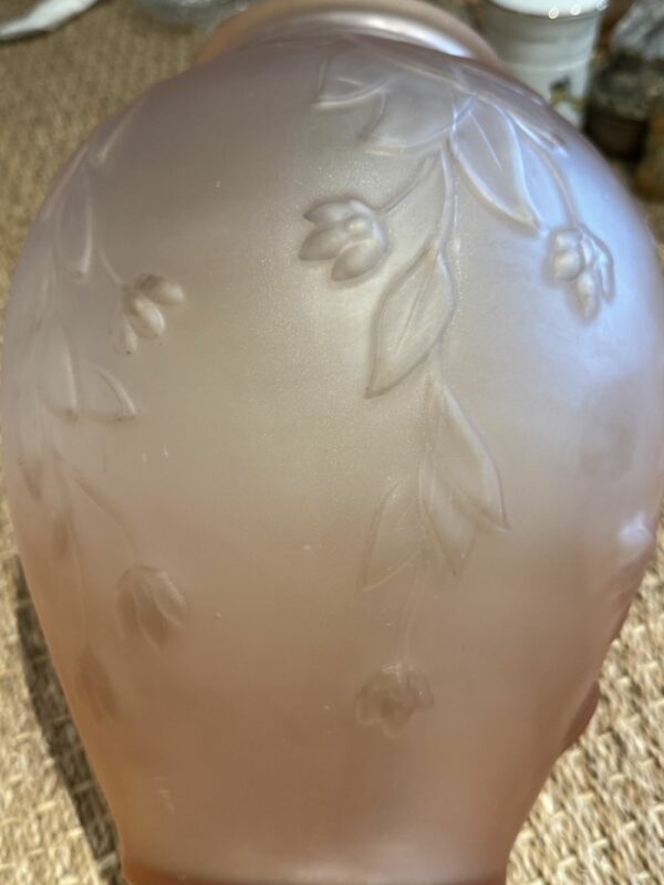 Ancien, rare et superbe grand vase en Pâte de verre rose pâle moulé/pressé dépoli des années 20-30 - Art Déco - Décoration - Collection – Image 9