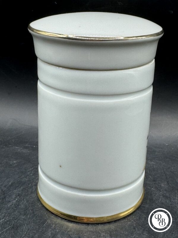 Élégant pot ancien en porcelaine blanche de Paris France - Orné d’un charmant dessin de calèche ancienne "Piccolomini Calèche" - Pour la société Raymond - Signé - Collection - Décoration – Image 4