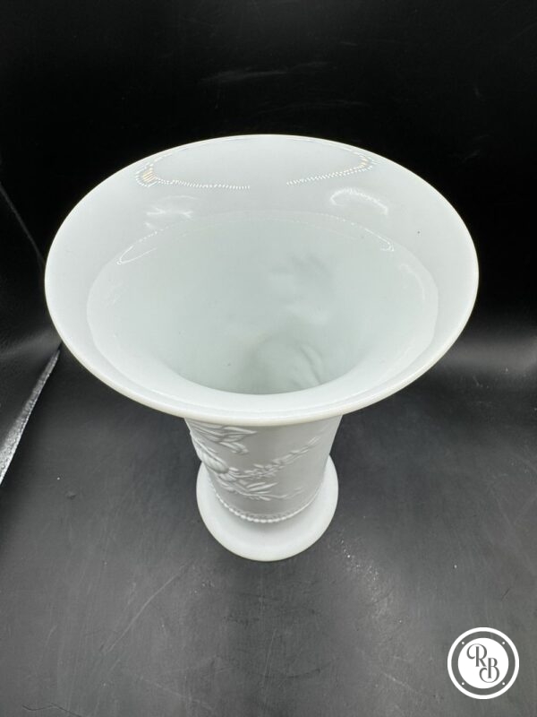 Joli vase en biscuit de porcelaine - AK Kaiser - Germany - 20 cm - blanc avec tulipes - Collection - Décoration - Vers 1970 – Image 6