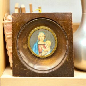 Ancien Portrait - Miniature "la Vierge au Grand Duc" en médaillon peint à la main - Signé D. Raphaël - Cadre en bois - Collection - Décoration